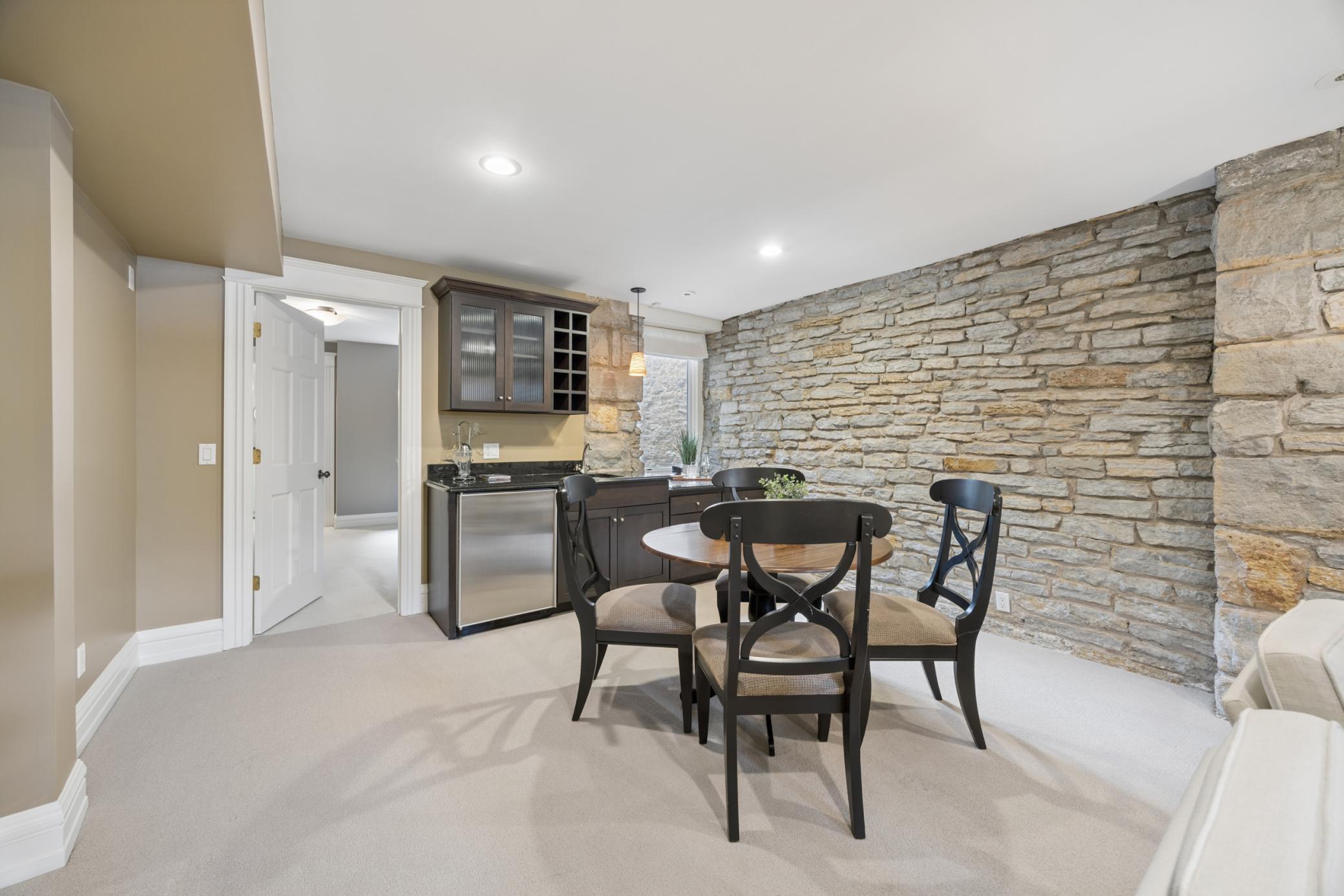 672 Summit Avenue, Unit 102 St. Paul, MN 55105 - Photo 24 of 29