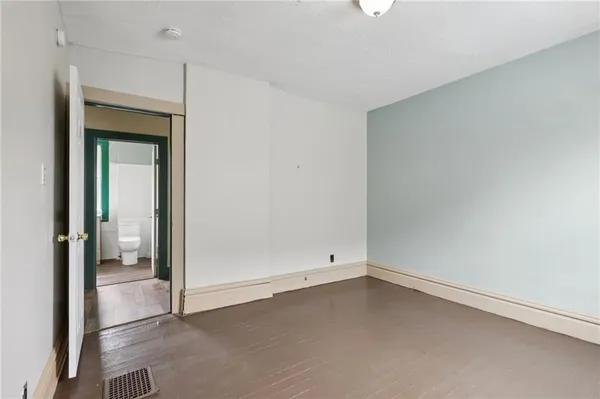 $89,900 | 655 New Castle Avenue, Sharon, PA 16146