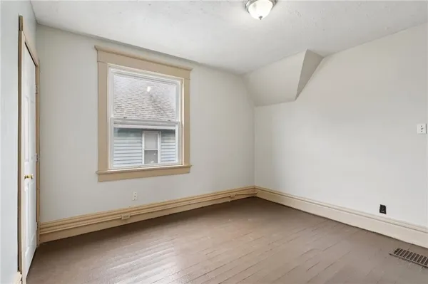 $89,900 | 655 New Castle Avenue, Sharon, PA 16146