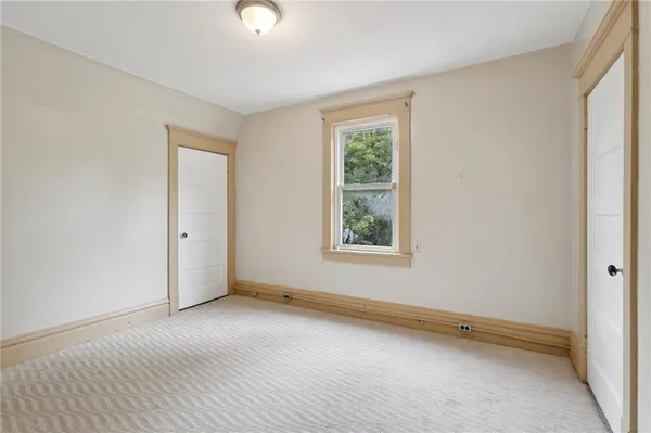 $89,900 | 655 New Castle Avenue, Sharon, PA 16146