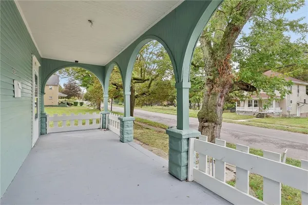 $89,900 | 655 New Castle Avenue, Sharon, PA 16146