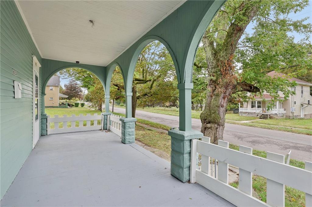 655 New Castle Avenue Sharon, PA 16146 - Photo 3 of 42