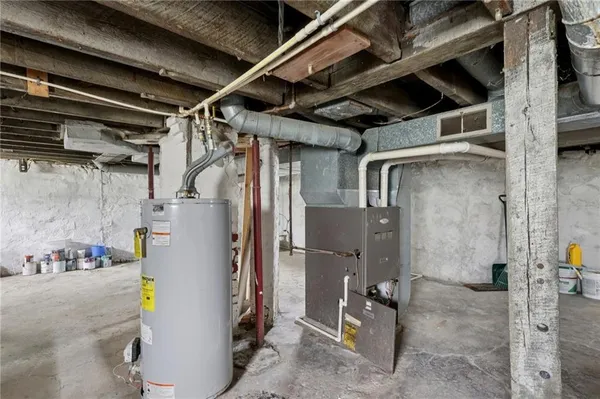 $89,900 | 655 New Castle Avenue, Sharon, PA 16146