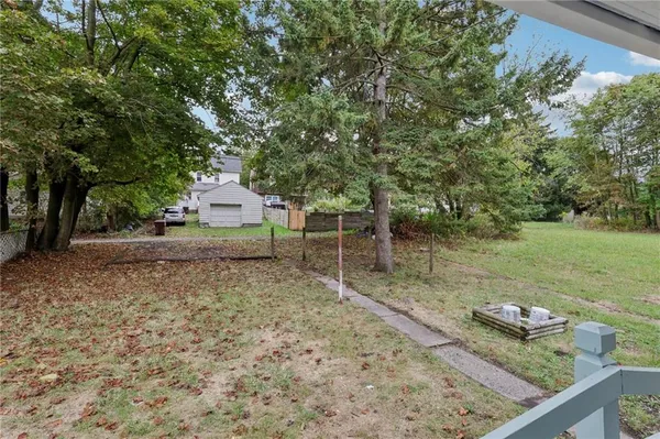 $89,900 | 655 New Castle Avenue, Sharon, PA 16146