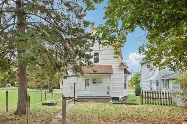 $89,900 | 655 New Castle Avenue, Sharon, PA 16146