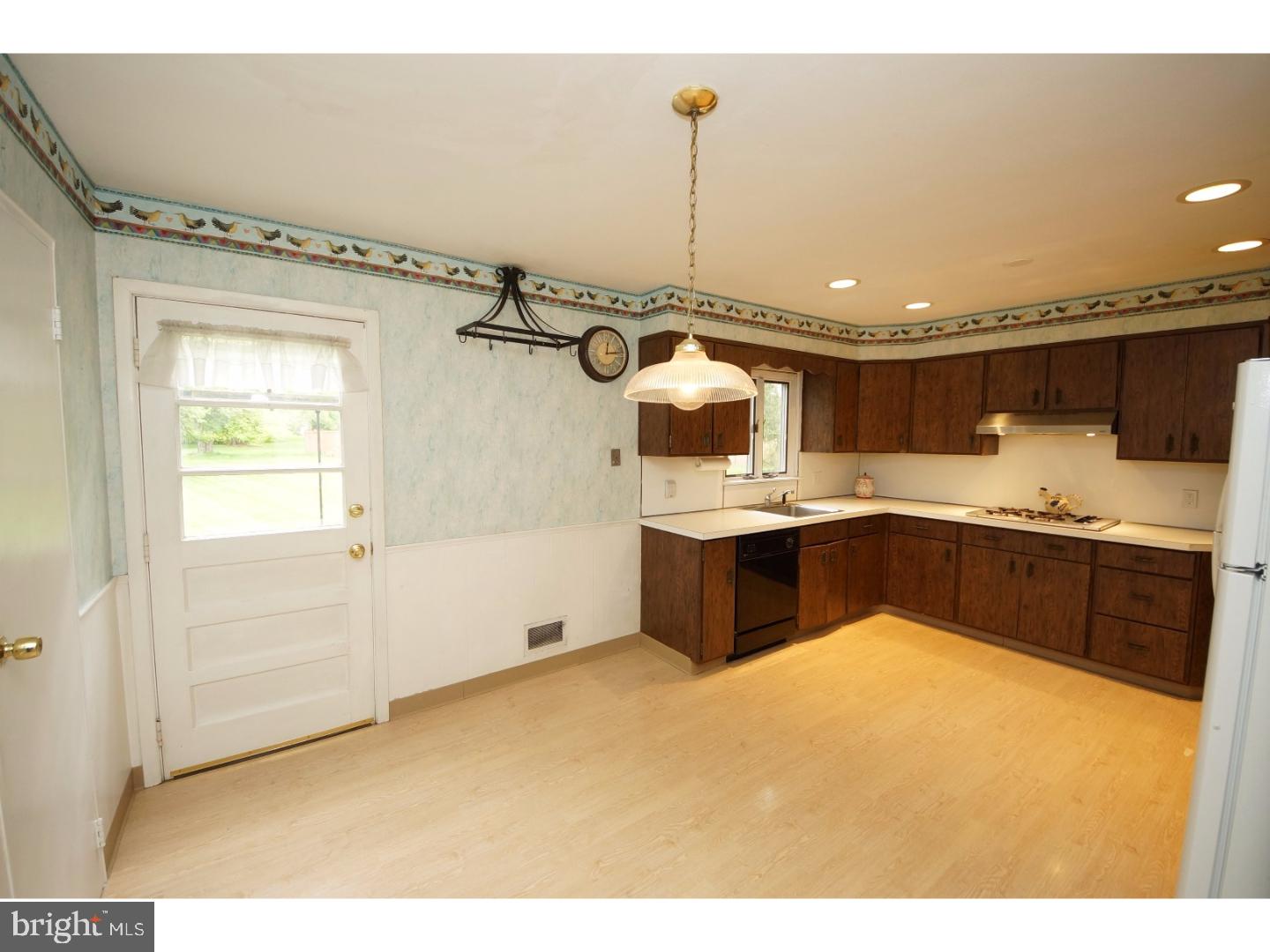 2 Sioux Road Pennington, NJ 08534 - Photo 12 of 22 Kitchen