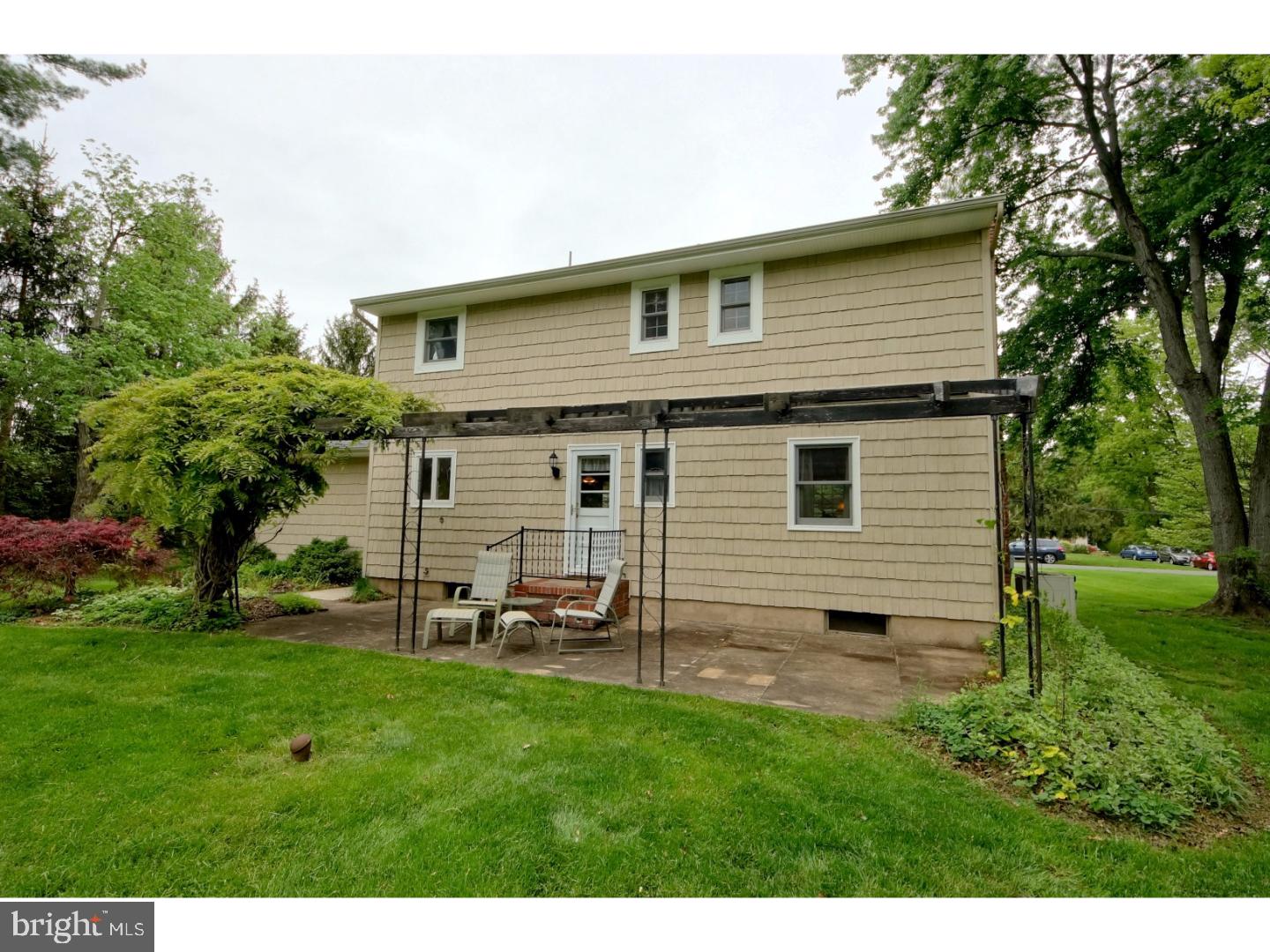2 Sioux Road Pennington, NJ 08534 - Photo 19 of 22 Exterior Back