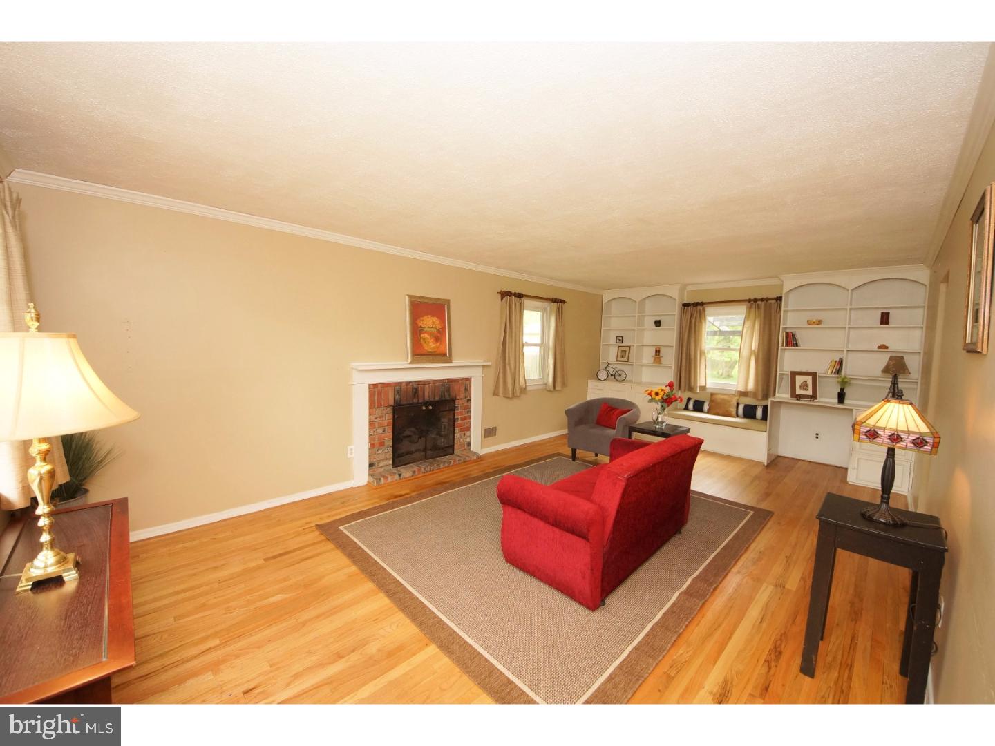 2 Sioux Road Pennington, NJ 08534 - Photo 7 of 22 Living Room