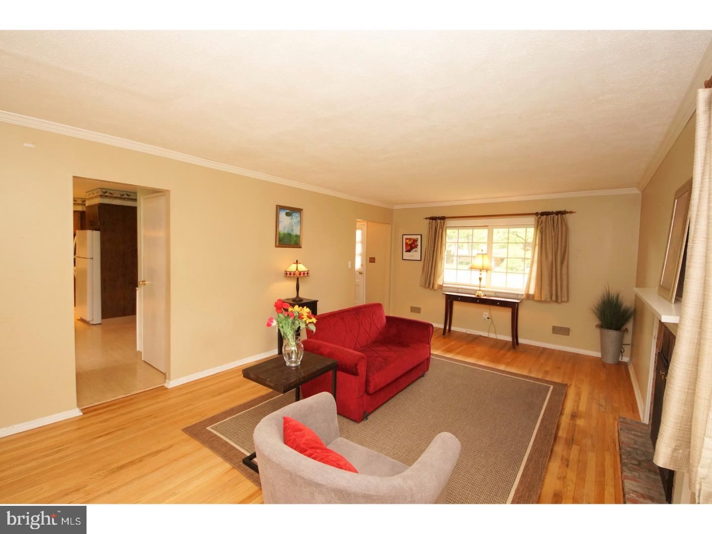 2 Sioux Road Pennington, NJ 08534 - Photo 9 of 22 Living Room