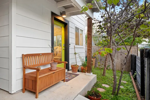 $2,500 | 2005 Pennsylvania Avenue, Unit B, Austin, TX 78702