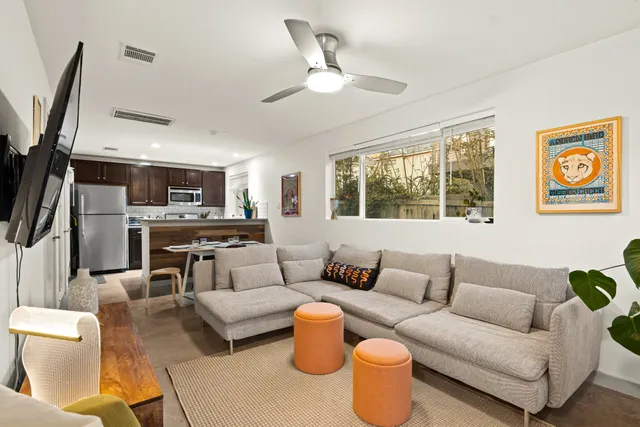 $2,500 | 2005 Pennsylvania Avenue, Unit B, Austin, TX 78702