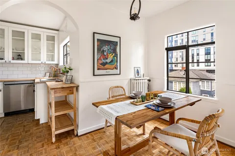 $769,500 | 1106 Northeast 42nd Street, Unit 19, Seattle, WA 98105