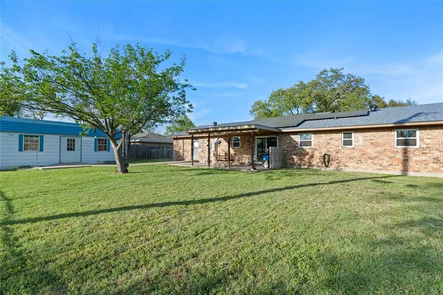$219,000 | 514 South Llano Street, Whitney, TX 76692