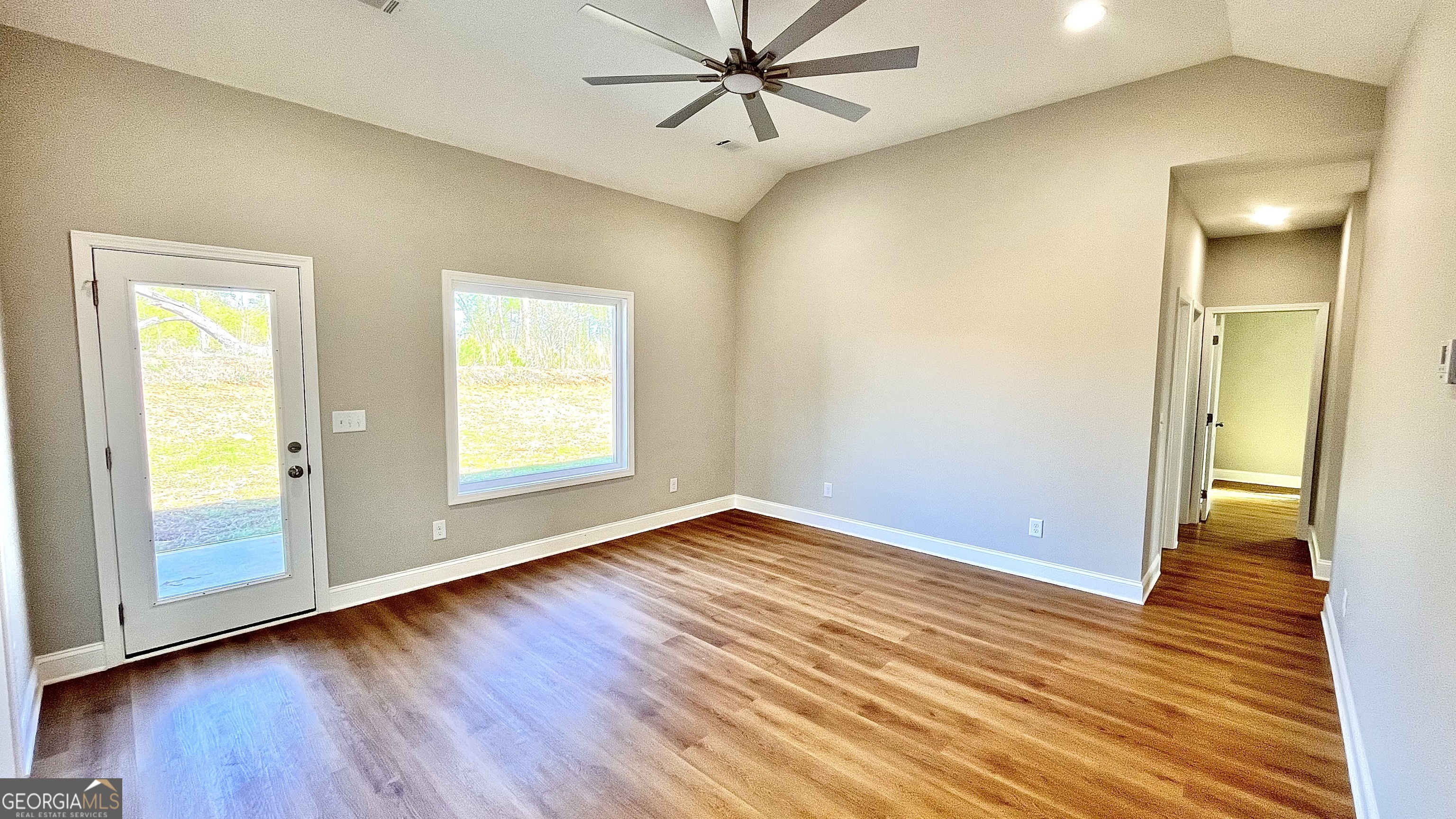 23 S Road Griffin, GA 30224 - Photo 5 of 33