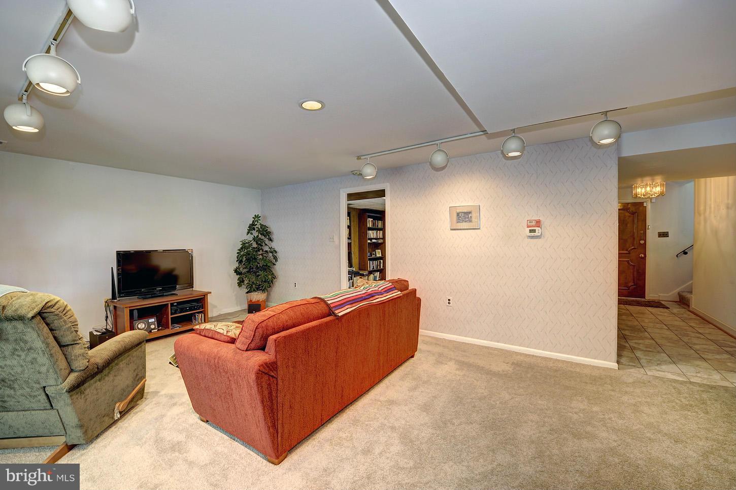 12115 Arbie Road Silver Spring, MD 20904 - Photo 7 of 21 Family Room/Den