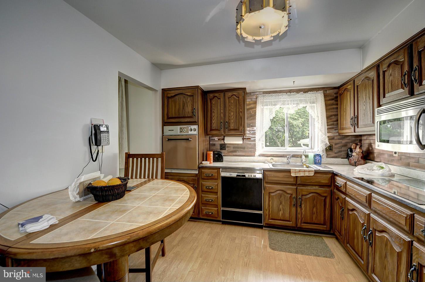 12115 Arbie Road Silver Spring, MD 20904 - Photo 10 of 21 Kitchen