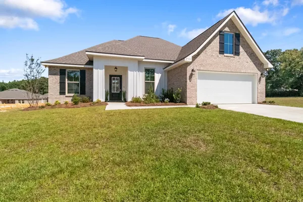 $2,100 | 2703 Louis Circle, Crestview, FL 32536