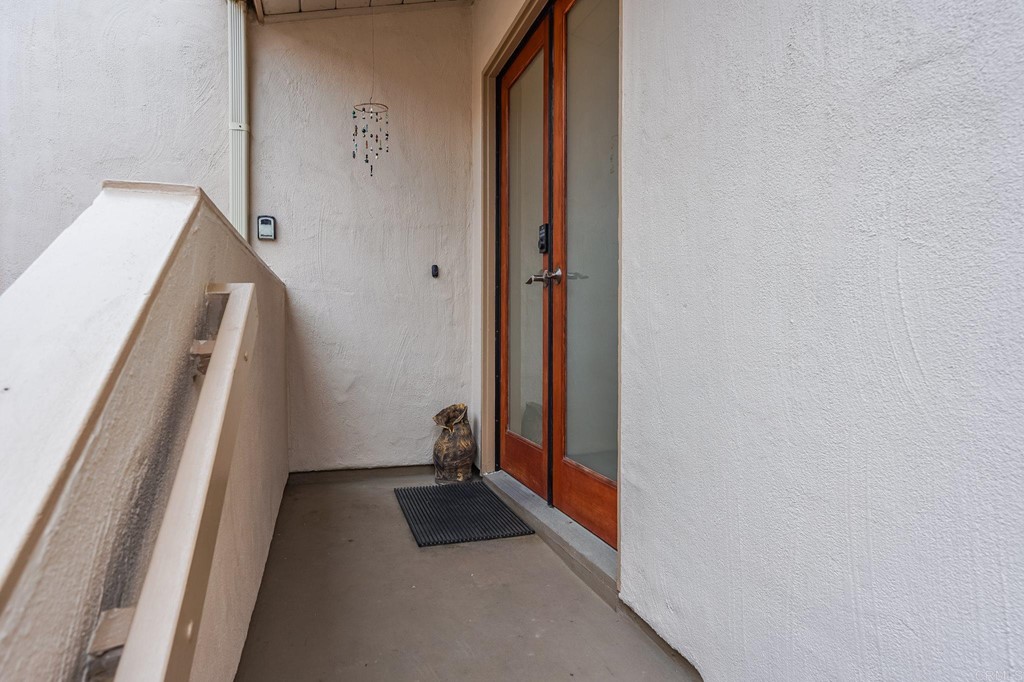 573 South Sierra Avenue, Unit 8 Solana Beach, CA 92075 - Photo 4 of 54