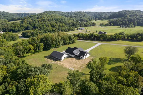 $1,727,000 | 150 Scenic Drive, Pulaski, TN 38478