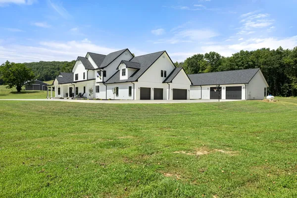 $1,727,000 | 150 Scenic Drive, Pulaski, TN 38478