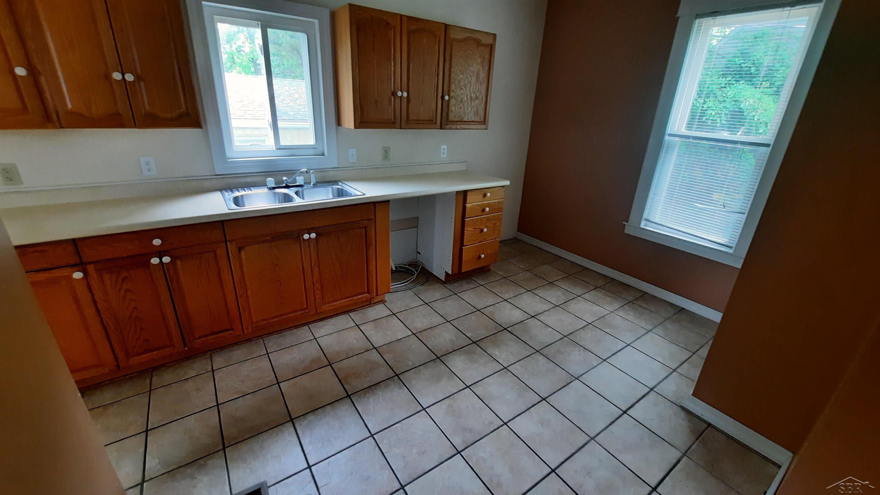 1709 9th Street Bay City, MI 48708 - Photo 9 of 18 50111164-8.JPG