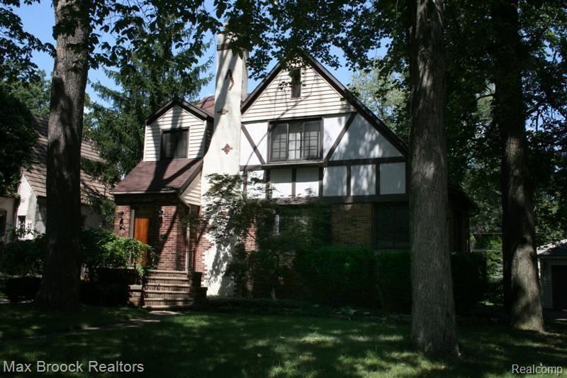 27 Sylvan Avenue Pleasant Ridge, MI 48069 - Photo 1 of 25 Classic Tudor