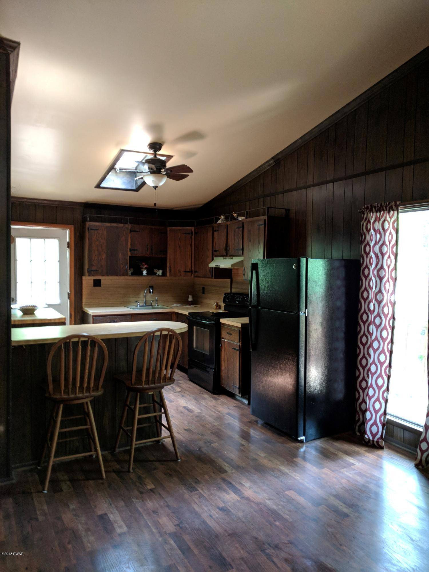 133 Hound Road Dingmans Ferry, PA 18328 - Photo 3 of 24