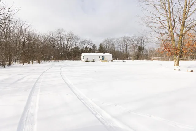 $239,900 | 14323 Zeike Drive, Cedar Springs, MI 49319