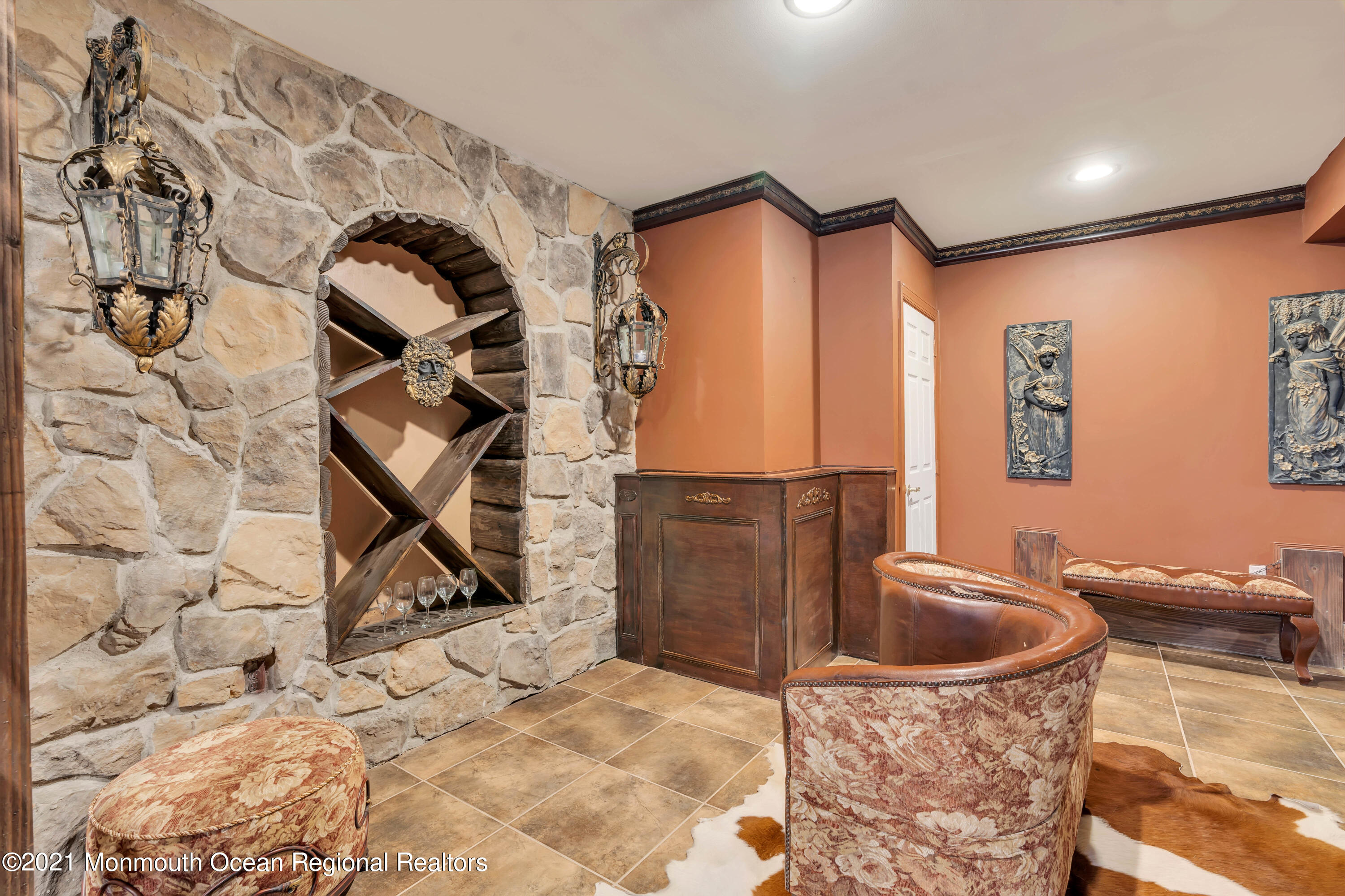 60 Yellow Meetinghouse Road Cream Ridge, NJ 08514 - Photo 24 of 33 a bathroom with a sink a mirror and bathtub