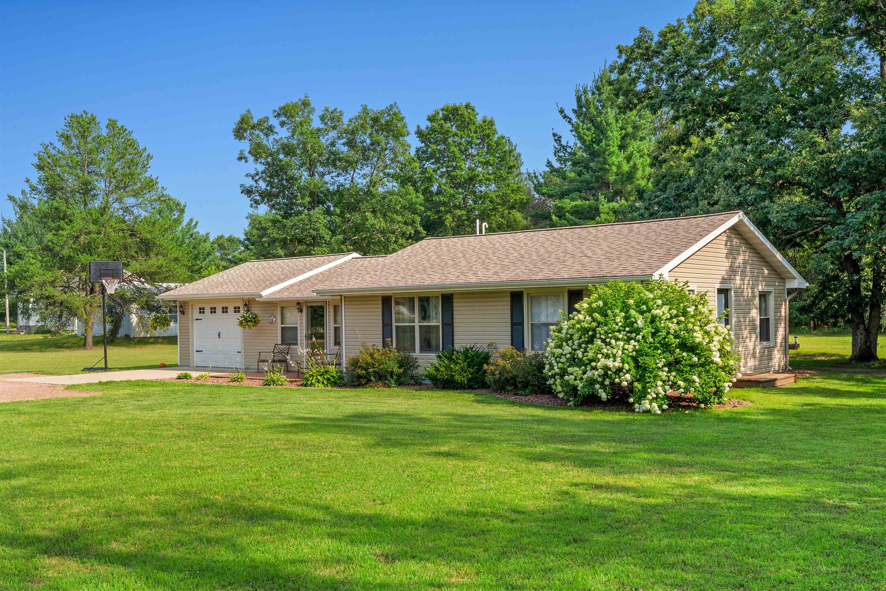 W5465 West Shrine Road Necedah, WI 54646 - Photo 2 of 34