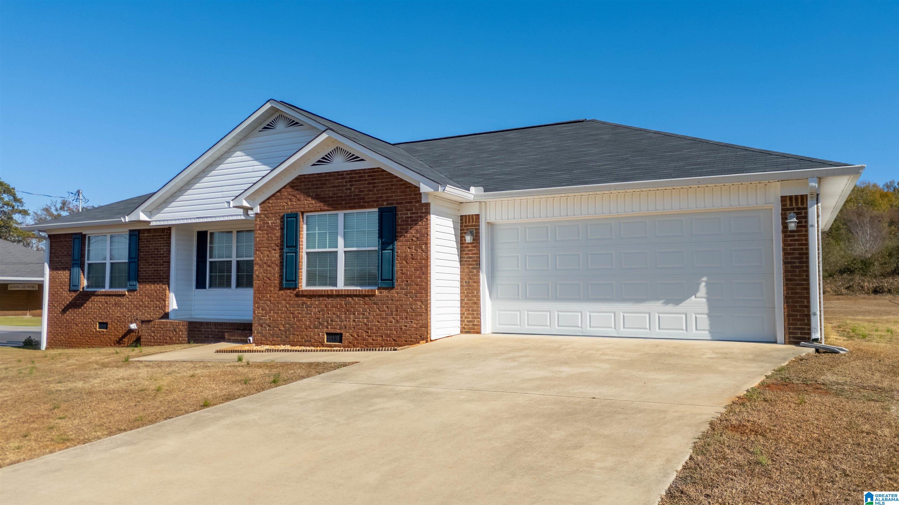 406 Bailey Road Weaver, AL 36277 - Photo 2 of 28