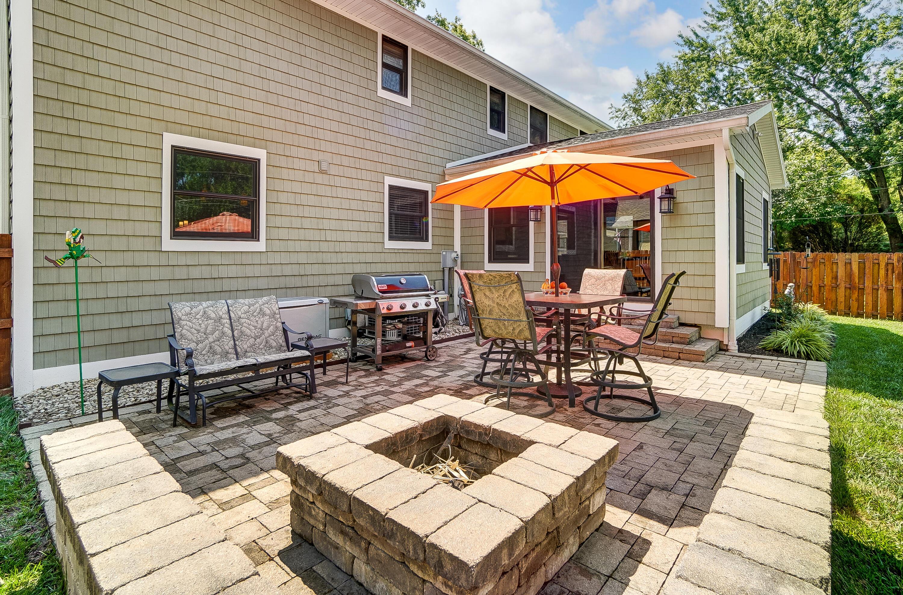 179 South Harding Road Columbus, OH 43209 - Photo 43 of 48 Paver Patio