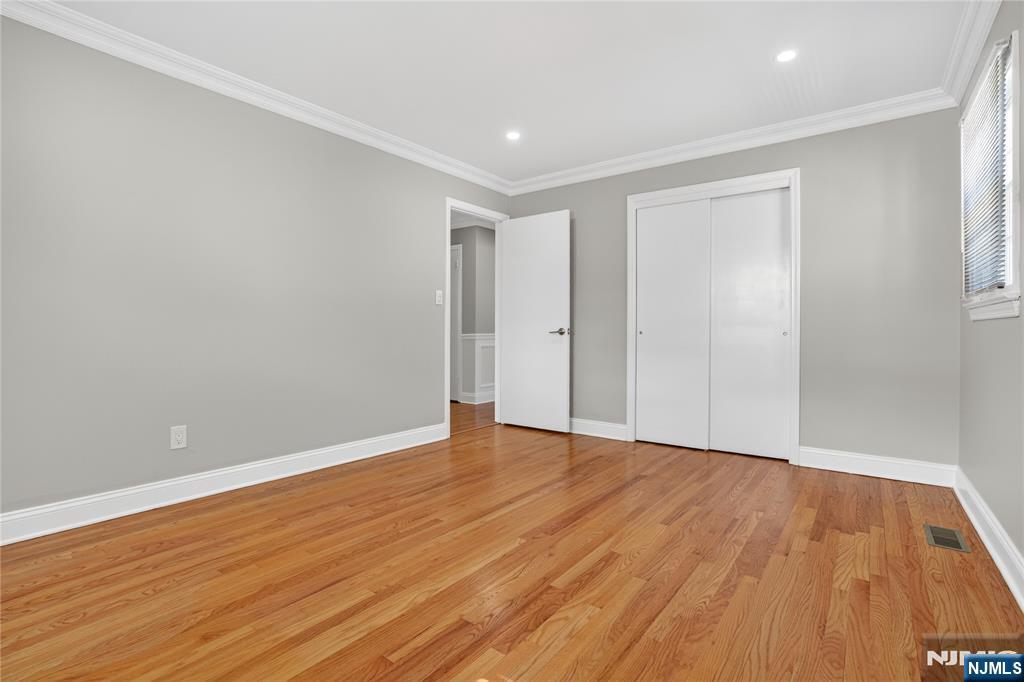 28 1st Street Wallington, NJ 07057 - Photo 12 of 42