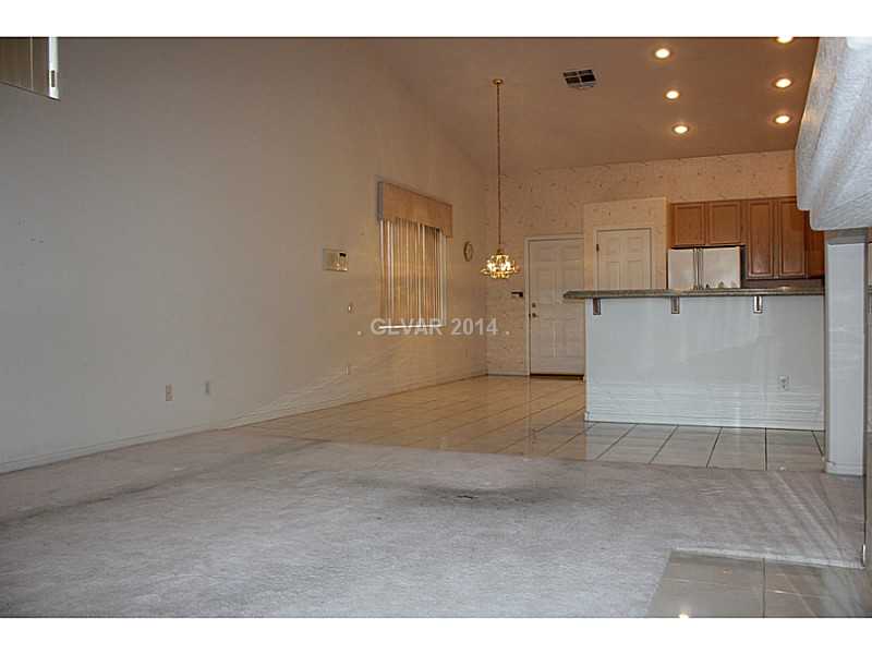 248 Chestnut Ridge Circle Henderson, NV 89012 - Photo 13 of 35 Property Photo. FAMILY/KITCHEN