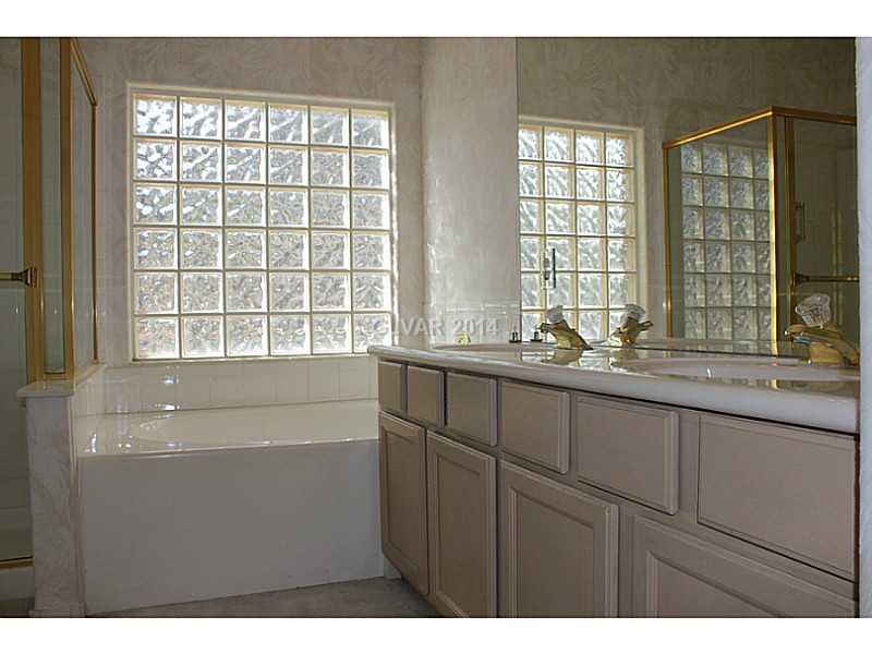 248 Chestnut Ridge Circle Henderson, NV 89012 - Photo 24 of 35 Property Photo. MASTER BATH