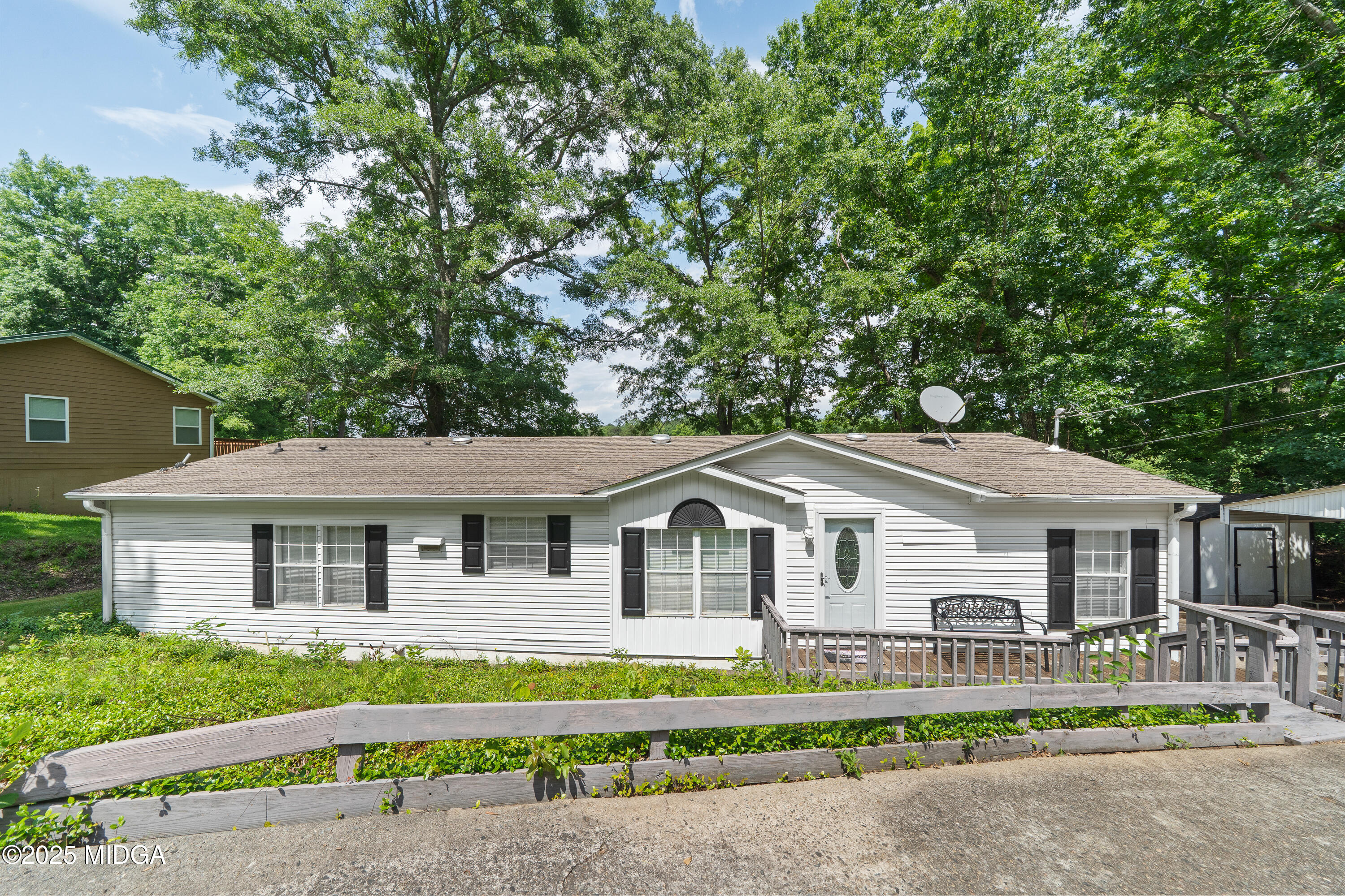 275 Burtom Rd-01997 (1)