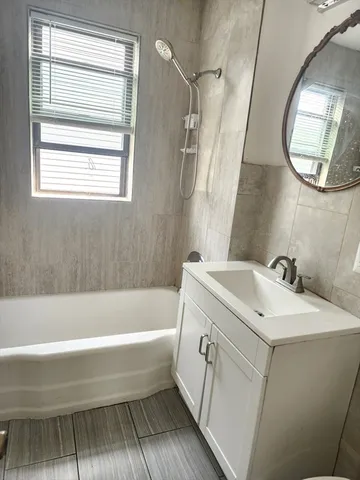 $3,900 | 114 Hancock Street, Unit 2, Everett, MA 02149