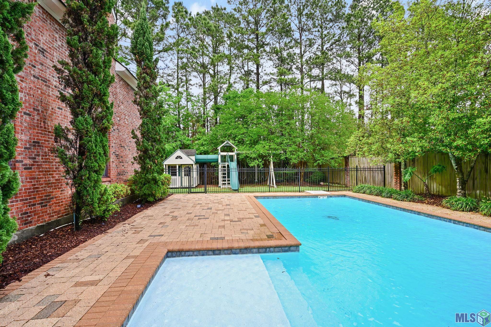 17122 North Lakeway Avenue Baton Rouge, LA 70810 - Photo 1 of 48