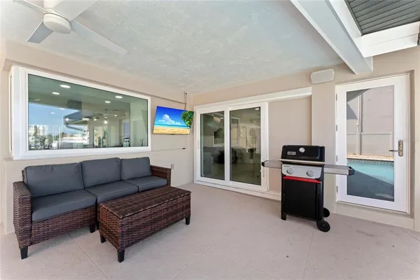 $8,000 | 340 Palm Island Northeast, Clearwater, FL 33767