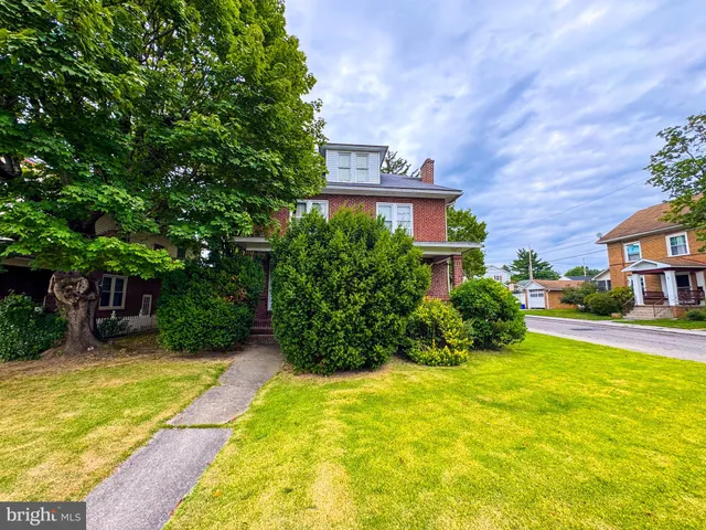 $169,900 | 9 Lombardy Circle, Lewistown, PA 17044