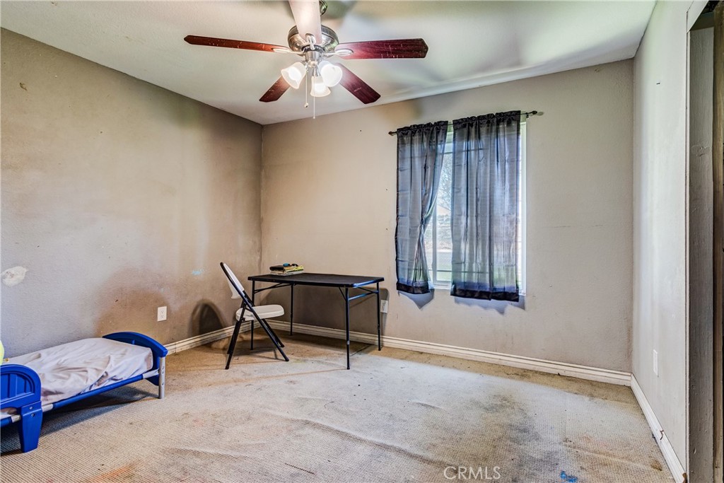 485 East Randall Avenue Rialto, CA 92376 - Photo 18 of 37