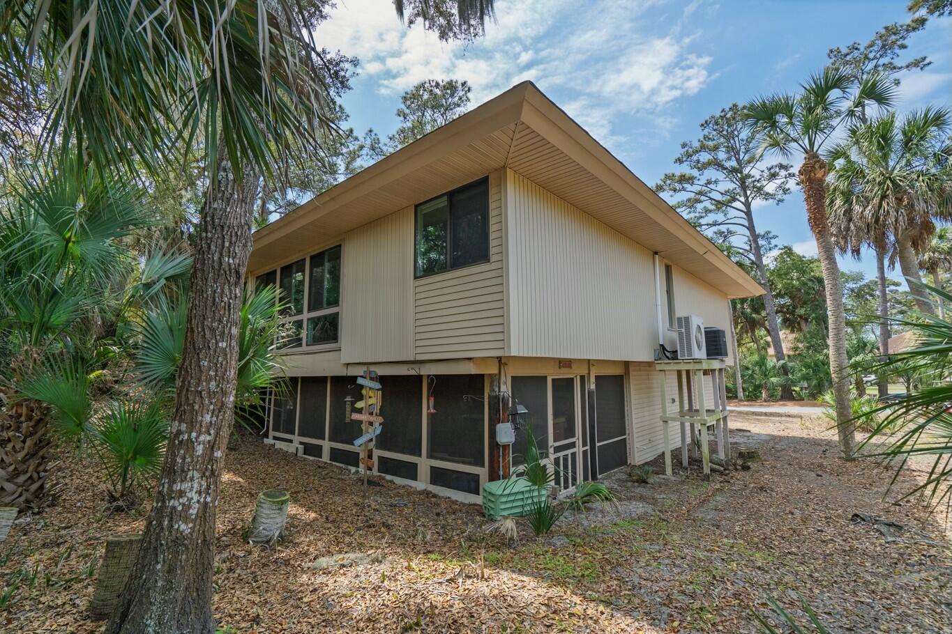 818 Club Cottage Road Edisto Beach, SC 29438 - Photo 29 of 36 tempImage9x0wso