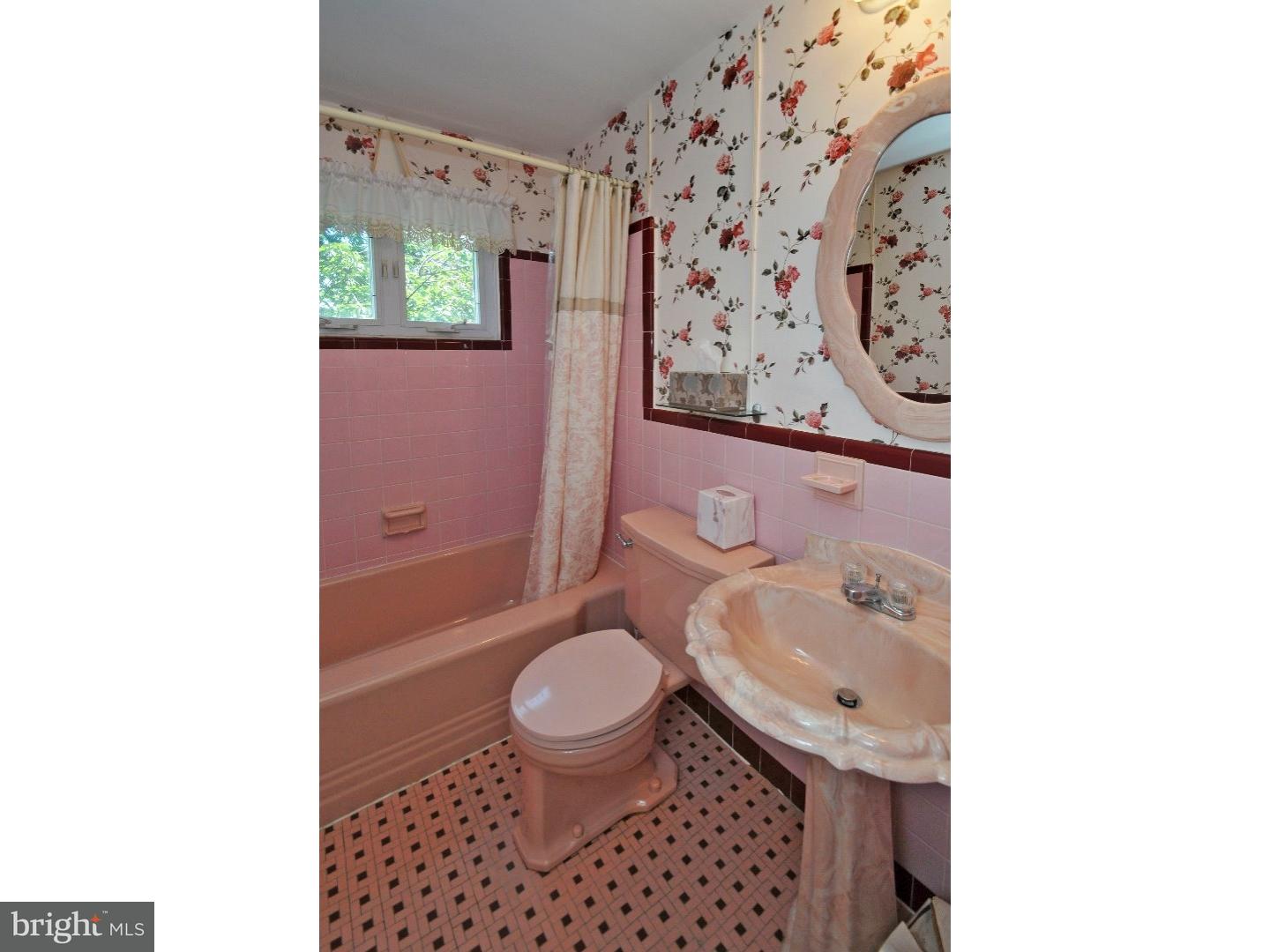 1593 Williams Road Abington, PA 19001 - Photo 15 of 23 Gallery Image 15