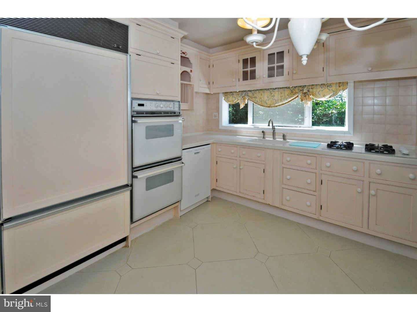 1593 Williams Road Abington, PA 19001 - Photo 7 of 23 Kitchen