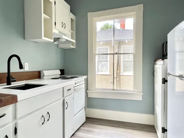 $1,300 | 8 Rohde Avenue, Unit 4, St. Augustine, FL 32084