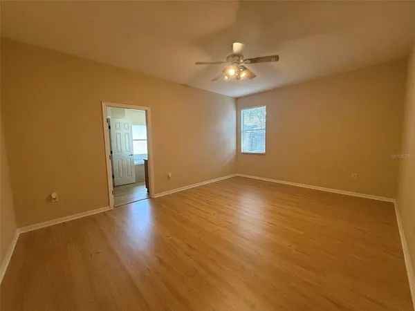 $2,300 | 5398 Oxford Manor Circle, Lakeland, FL 33810