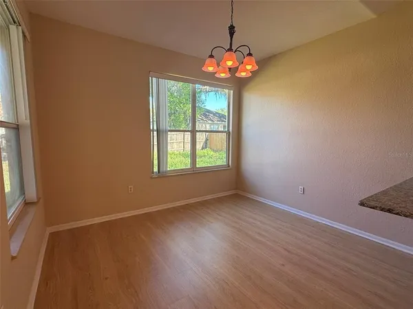 $2,300 | 5398 Oxford Manor Circle, Lakeland, FL 33810