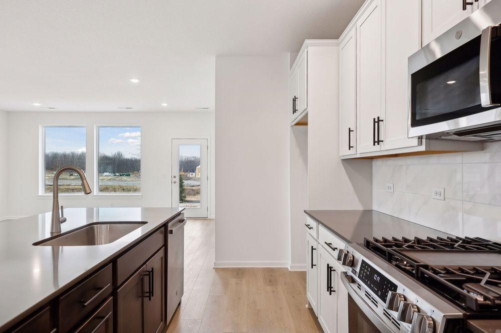 10580 Harbor Lane North Maple Grove, MN 55369 - Photo 3 of 19