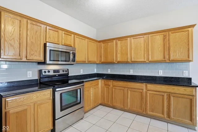 $523,500 | 13789 Stone Haven Drive, Carmel, IN 46033