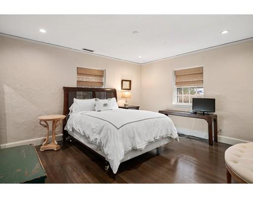 1125 West Roxbury Parkway Brookline, MA 02467 - Photo 19 of 26